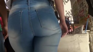 Candid Ass Walking in Jeans