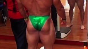 MUSCLEBUTT WORSHIP BODYBUILDER THONG BUBBLE BUTT