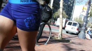 BootyCruise: Nike Pro Cam