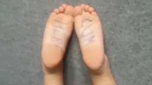 Feet Soles! Cum on my Soles!