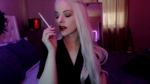SEXY MODEL ANNIEO GIVES TRIBUTE TO HER SMOKING FETISH FANS